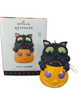 Hallmark Keepsake Cat O’ Lantern Halloween Ornament Glow Dark Black Cat Pumpkin